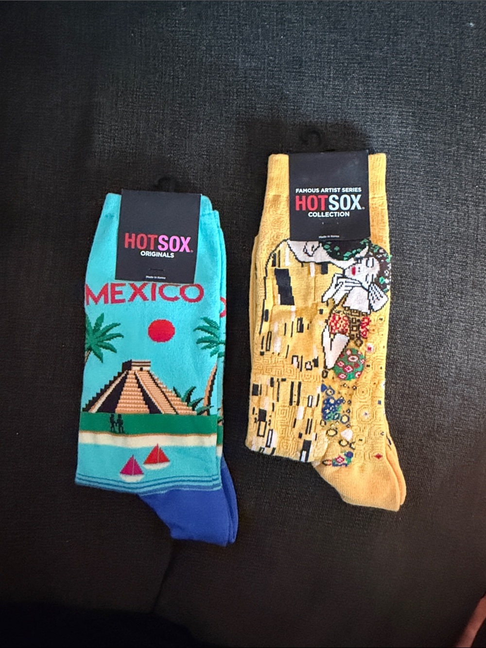Women’s Hot Sox in Mexico and Klimt’s “The Kiss” designs